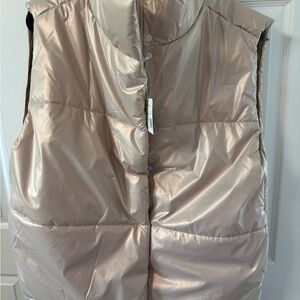 Fabletics Shiny Beige Puffer Vest
